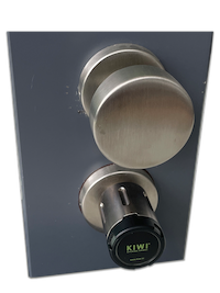 KIWI Kompaktknauf Demotür Berthi Tim Winkel2 Kopie.png